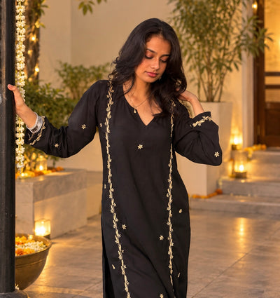 Siyah Chikankari Modal Black Kurti