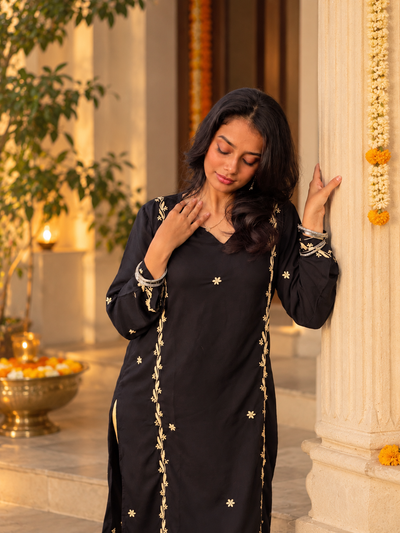 Siyah Chikankari Modal Black Kurti